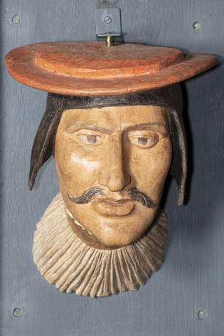 Art and Fashion – The Wawel Heads